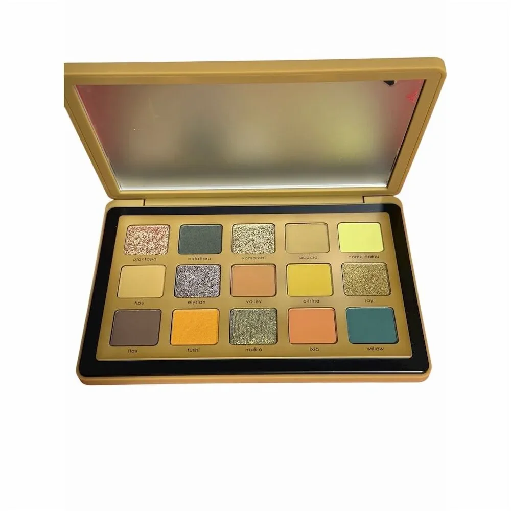 Natasha Denona Yucca Eyeshadow Palette 15 Versatile Matte Shades